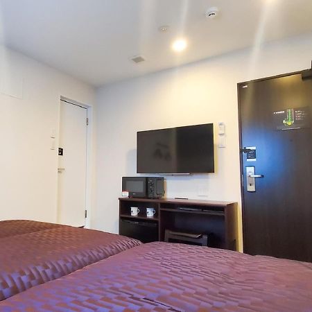 Hotel Livemax Yokohama Stadium Mae Exterior photo